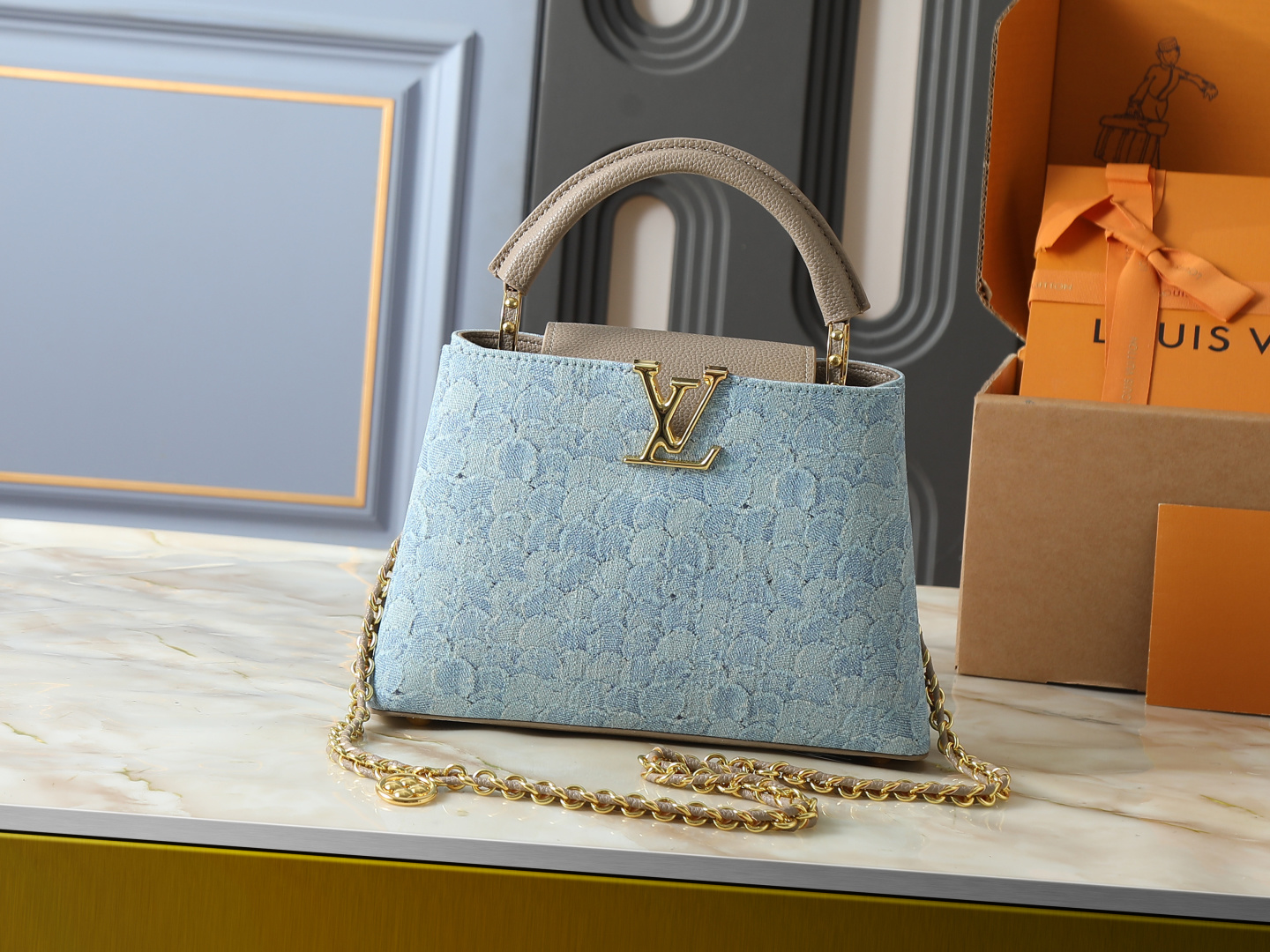 Louis Vuitton LV Classic Handbag Monogram Shadow Model M24468 Magnetic Lock Luxury Daily Wear Luxury Accessory